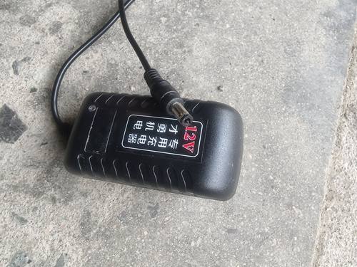 温岭才勇机电专用充电器充电锂电池水泵充电器12v充电器