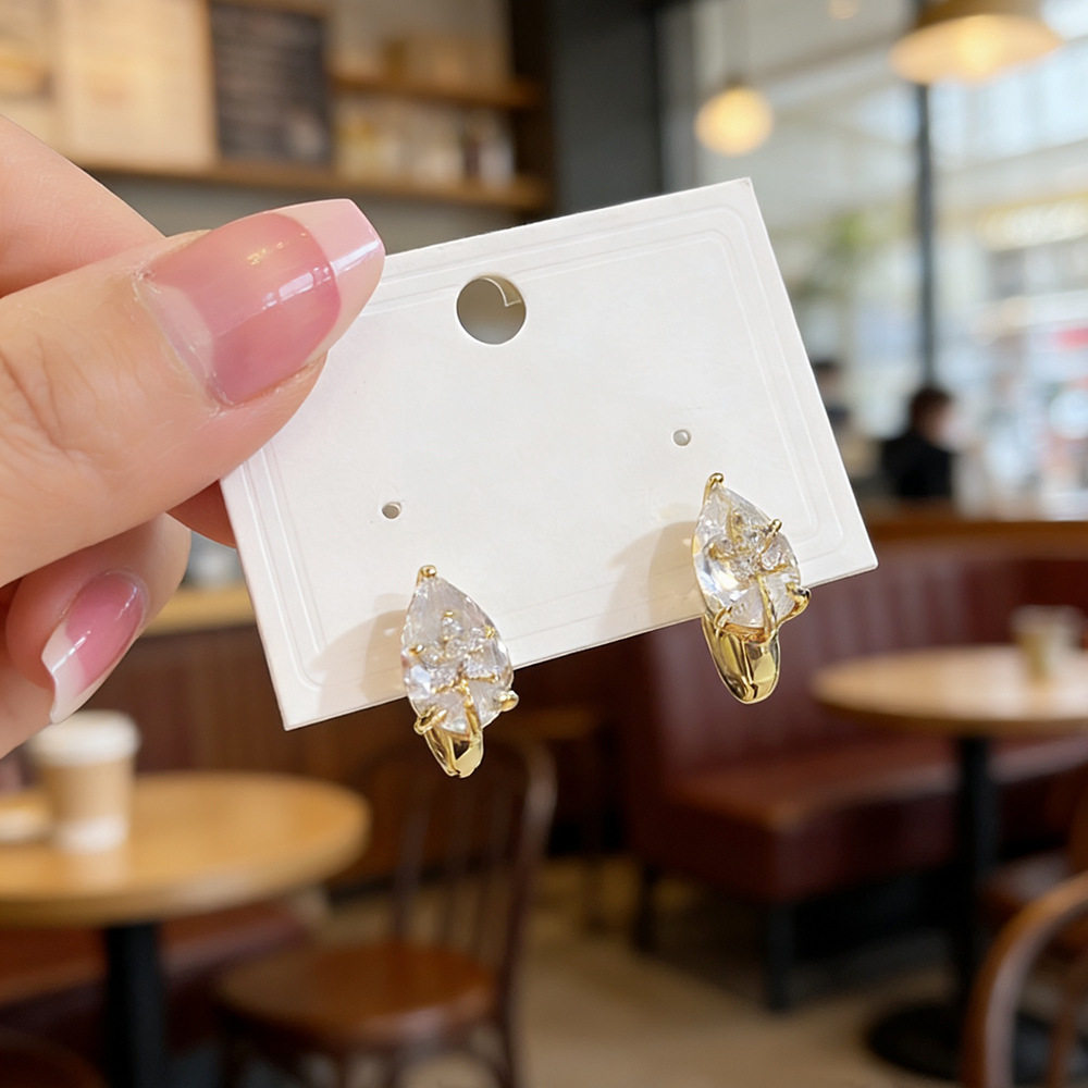 轻奢微镶花朵水滴形锆石耳扣耳钉小巧花卉精致小众设计高级感耳饰,饰品/流行首饰/时尚饰品新,耳钉,淘宝优惠券,粉丝福利购,淘宝优惠卷