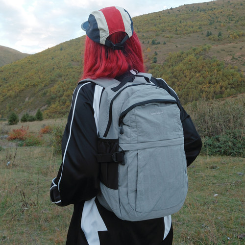 新款防水轻便双肩包女潮牌大容量旅行背包大学生书包女高中初中生