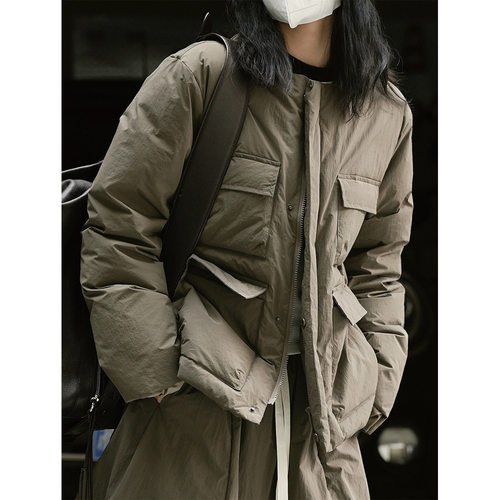 韩版复古圆领大口袋短面包羽绒服