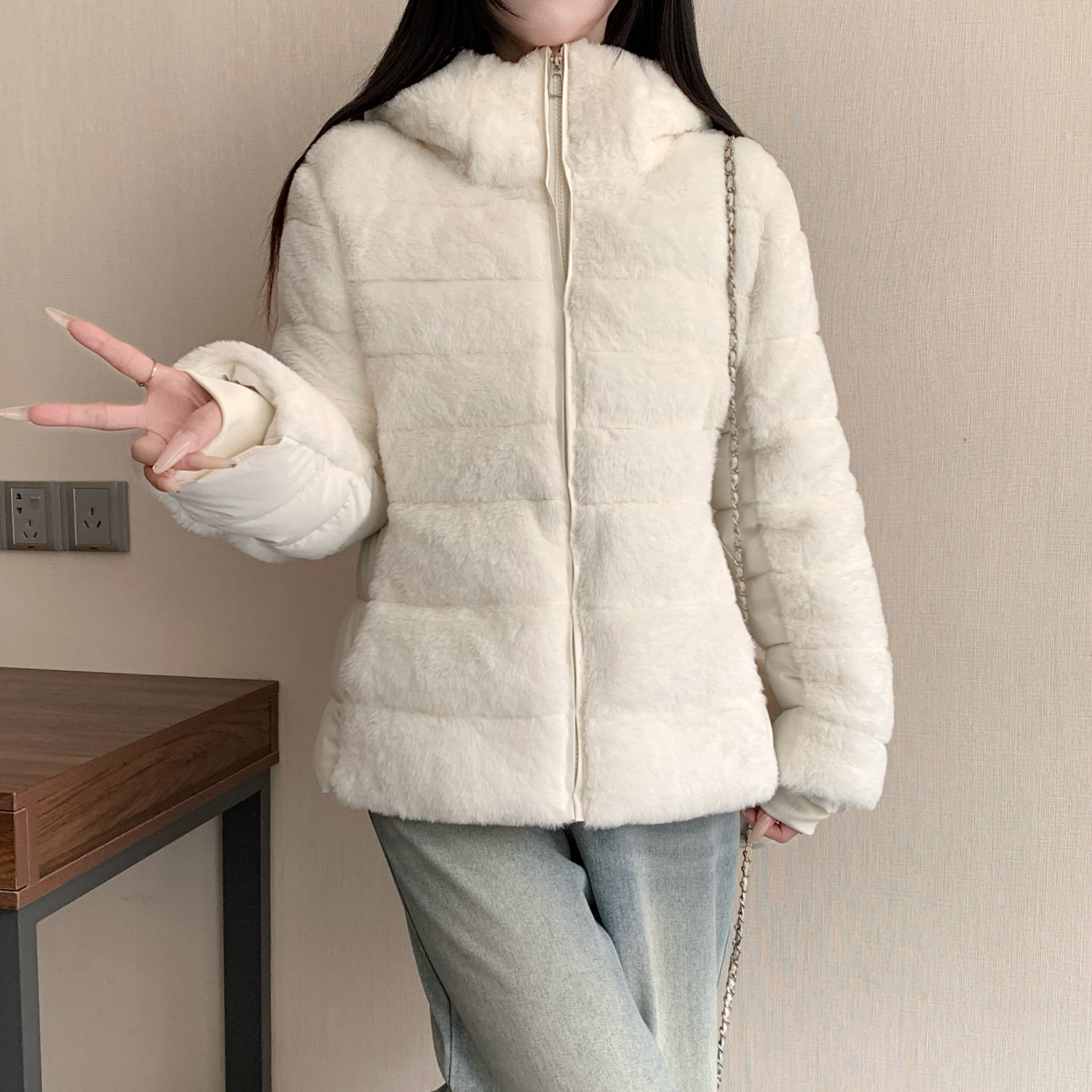毛毛拼接羽绒棉服女2026冬新款修身显瘦连帽棉袄短款加厚排骨棉衣