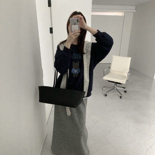 东大门2025秋季新品韩版宽松显瘦百搭休闲圆领长袖T恤女卫衣上衣