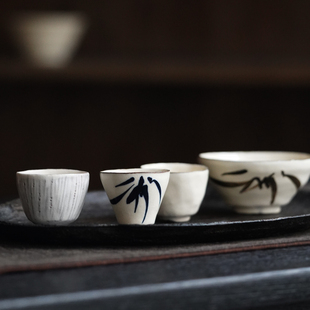 张汝佳【电窑一口杯】景德镇开片粉引小杯化妆土可养小容量客杯