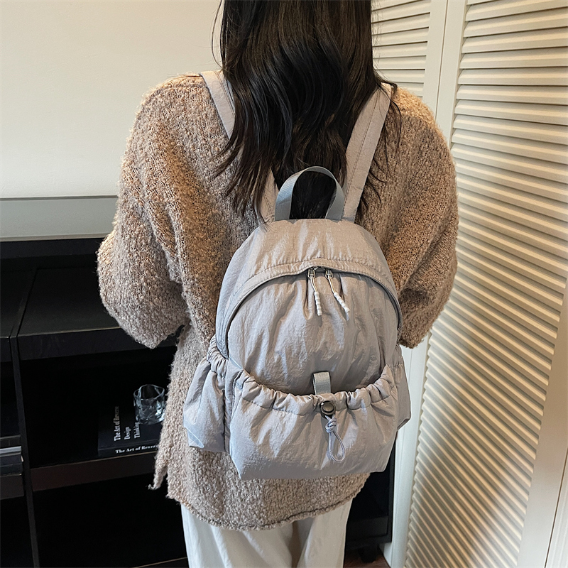 AZN新品   轻便小背包20255小号秋登山包旅行小包秋韩版双肩包9.3