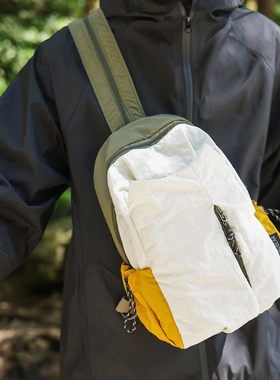 AZN新品双肩包女旅游轻便高颜值户外登山徒步运动包情侣胸包10.27