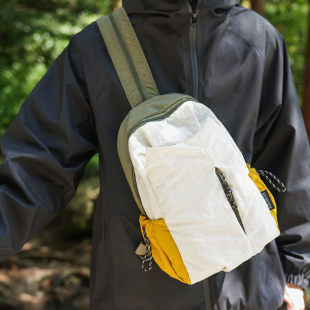 AZN新品 双肩包女旅游轻便高颜值户外登山徒步运动包情侣胸包10.27