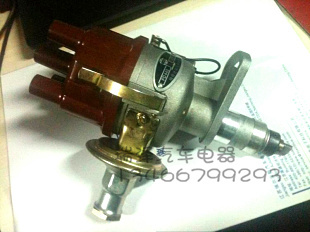 北京吉普汽车配件/BJ2020s/BJ2023/分电器总成(白金)/个