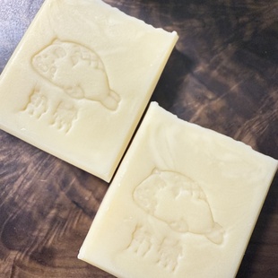 店推【金蚕蚕丝皂】松弛熟龄肌用润感洁面洗脸精油香皂冷制手工皂