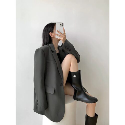 高个子灰色大码西服2026春秋新款设计感女士黑色休闲小西装外套女