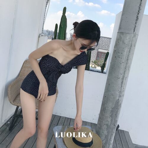 遮肚显瘦泳衣单肩波点三角泳衣