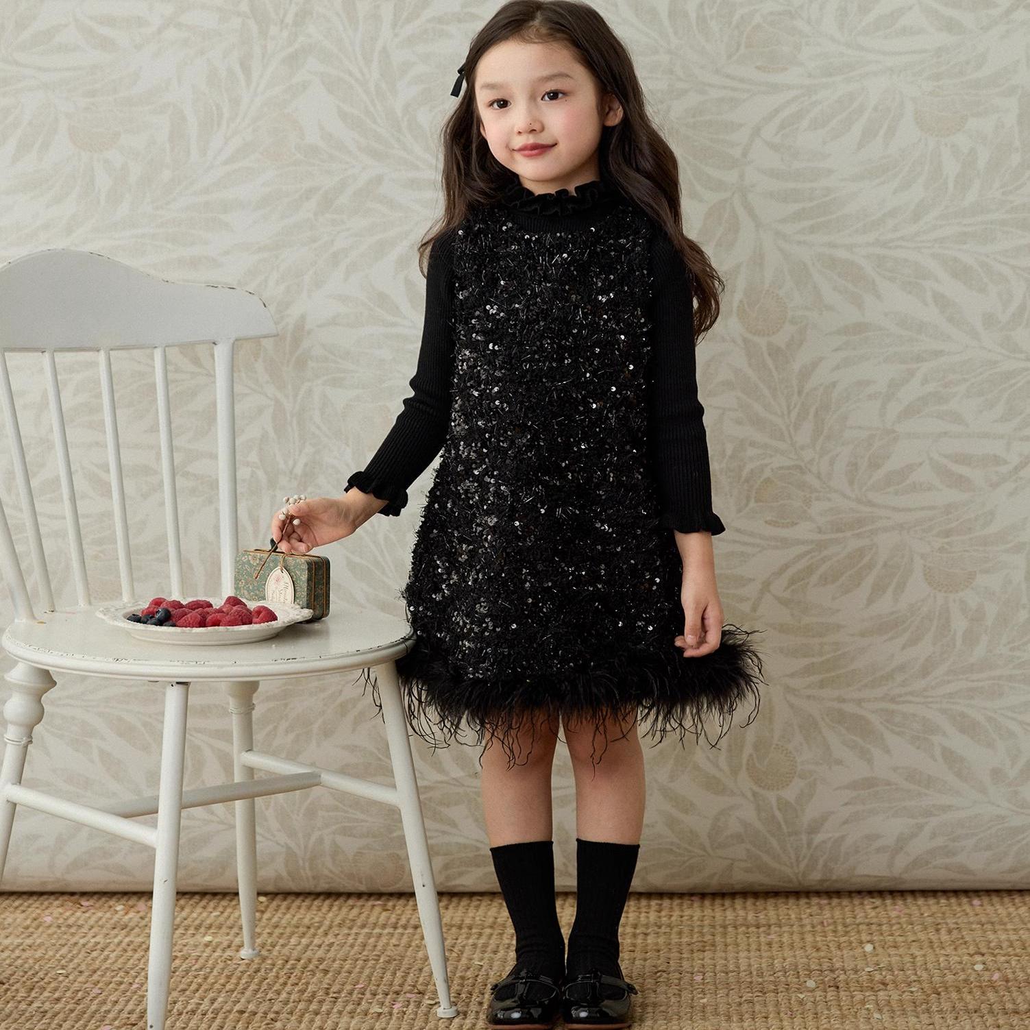 高级感气质！黑色亮片背心裙女童