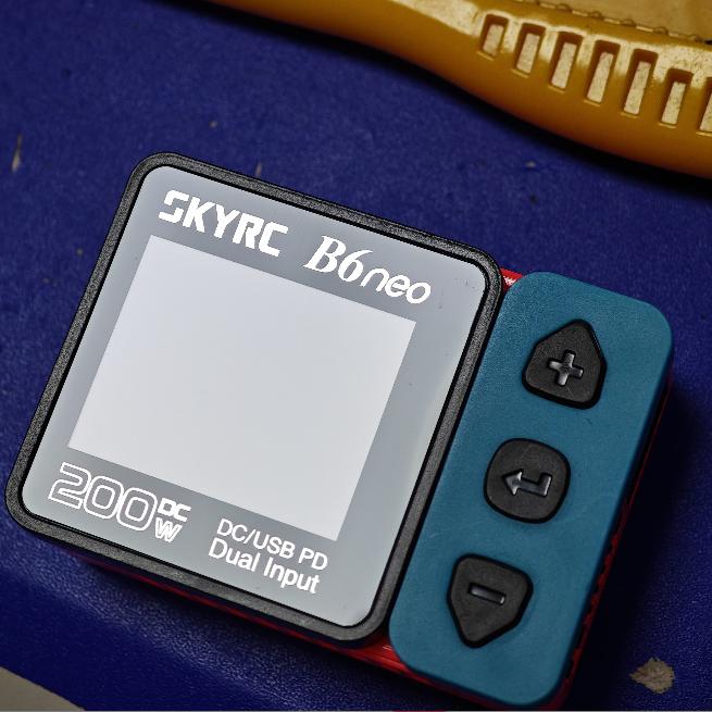 适用SKYRC充电器B6NEO钢化膜防爆膜护眼膜屏幕保护膜软膜防刮高清膜