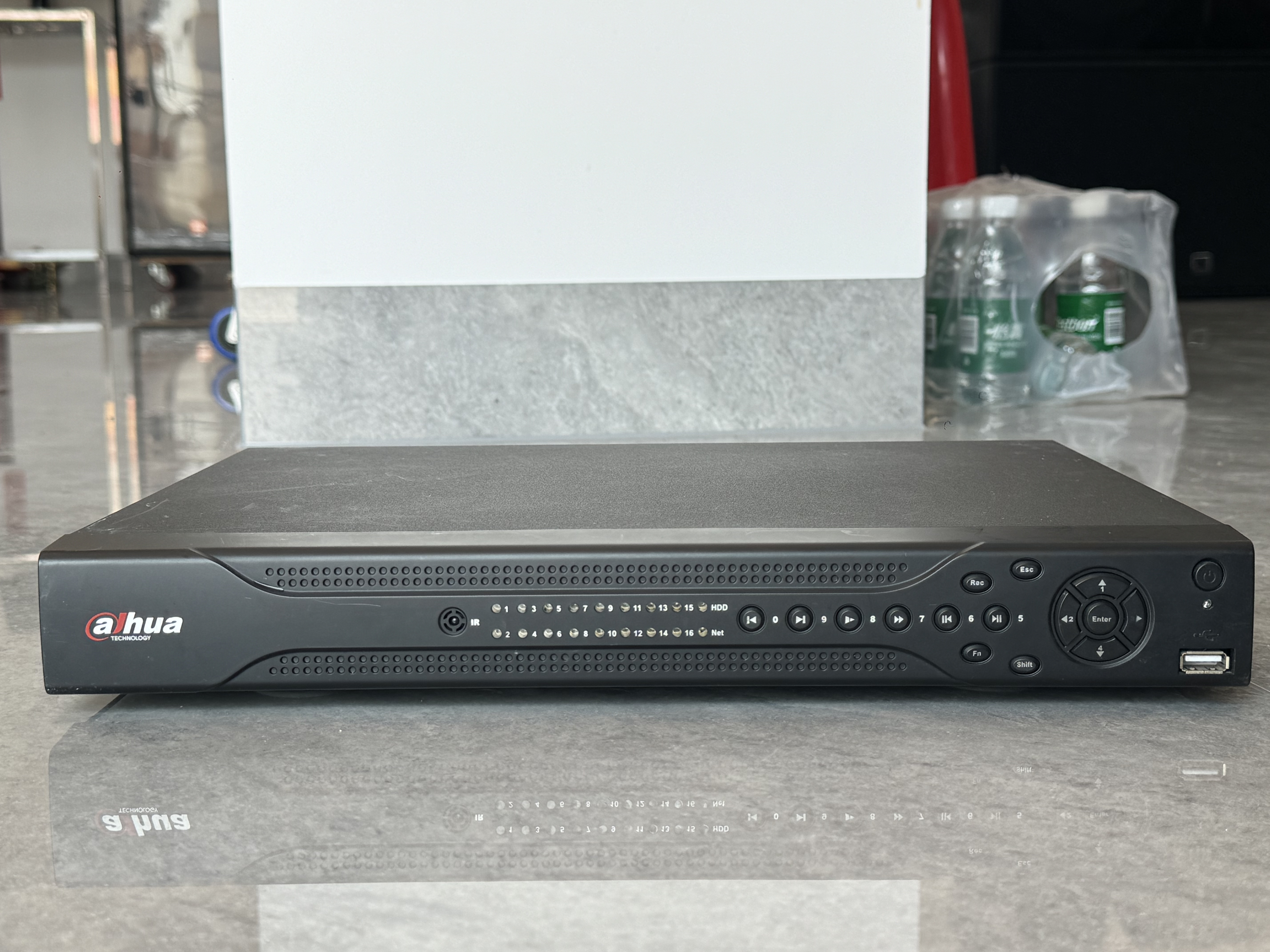 二手大华DH-DVR0804LE-AS 8路模拟监控硬盘录像机