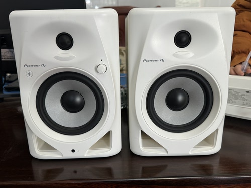 二手原装正品Pioneer/先锋 DM-50D-BT蓝牙桌面音响打碟机监听音箱