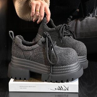 女增高7cm小个子松糕鞋 英伦风毛呢系带厚底德比鞋 新款 2026春季