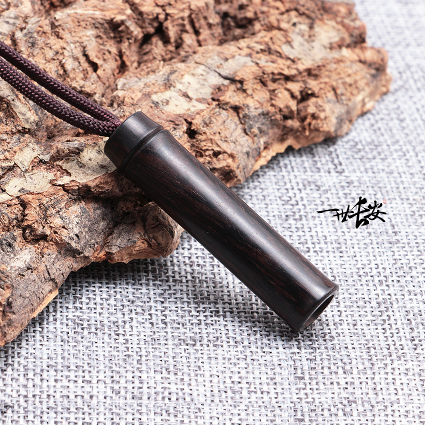 Koleksi Taobao Awan Mengirim Merpati Kecil Tabung Bambu Gaya Tiongkok Liontin Jimat Keselamatan Ornamen Kayu Cendana Dipasang Kaligrafi Kalung Koleksi Taobao Awan Mengirim Merpati Kecil Tabung Bambu Gaya Tiongkok Liontin Jimat Keselamatan Ornamen Kayu Cendana Dipasang Kaligrafi Kalung