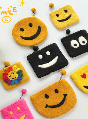 ins风羊毛毡微笑笑脸卡包软萌mini零钱包公交卡包复古可爱