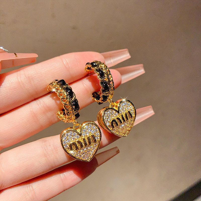 时尚字母法式香风镶钻耳环简约