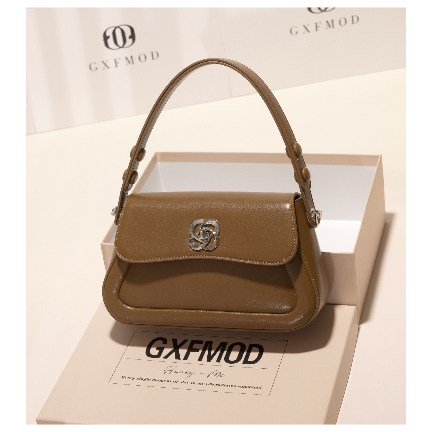 GXFMOD秋冬通勤包单肩斜挎法棍包