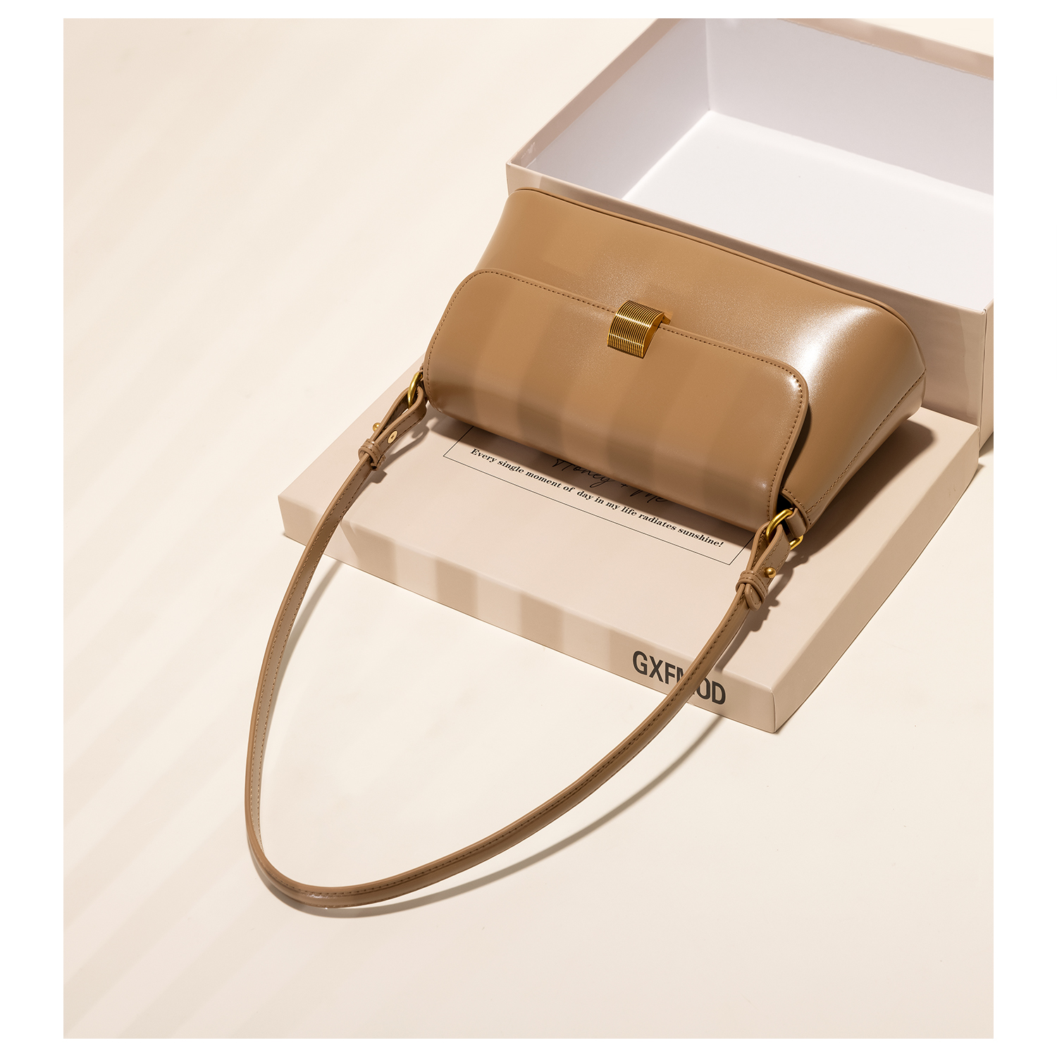 GXFMOD牛皮法棍包腋下包单肩斜挎