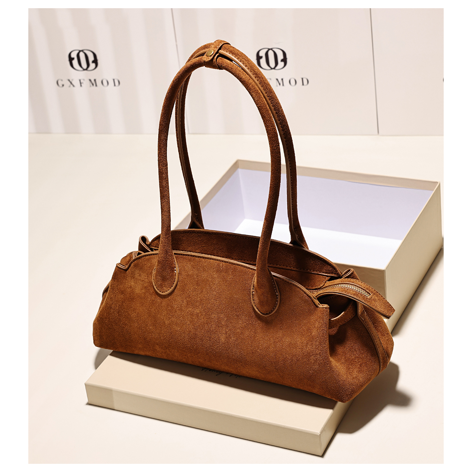 小众品牌麂皮绒保龄球包女2025