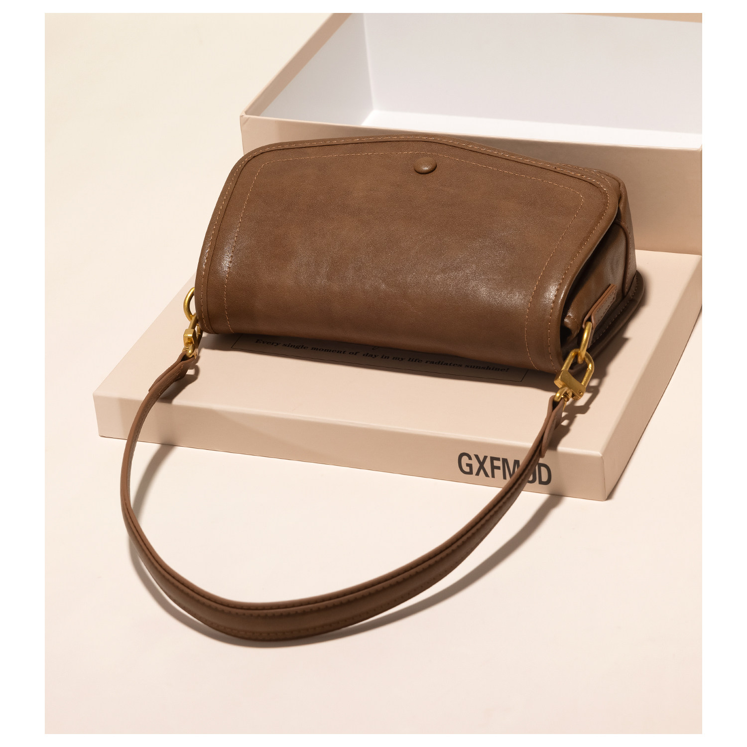 GXFMOD 原创设计法式牛皮腋下包2025春夏上新法棍包单肩斜挎女包,箱包皮具/热销女包/男包,小方包,淘宝优惠券,粉丝福利购,淘宝优惠卷