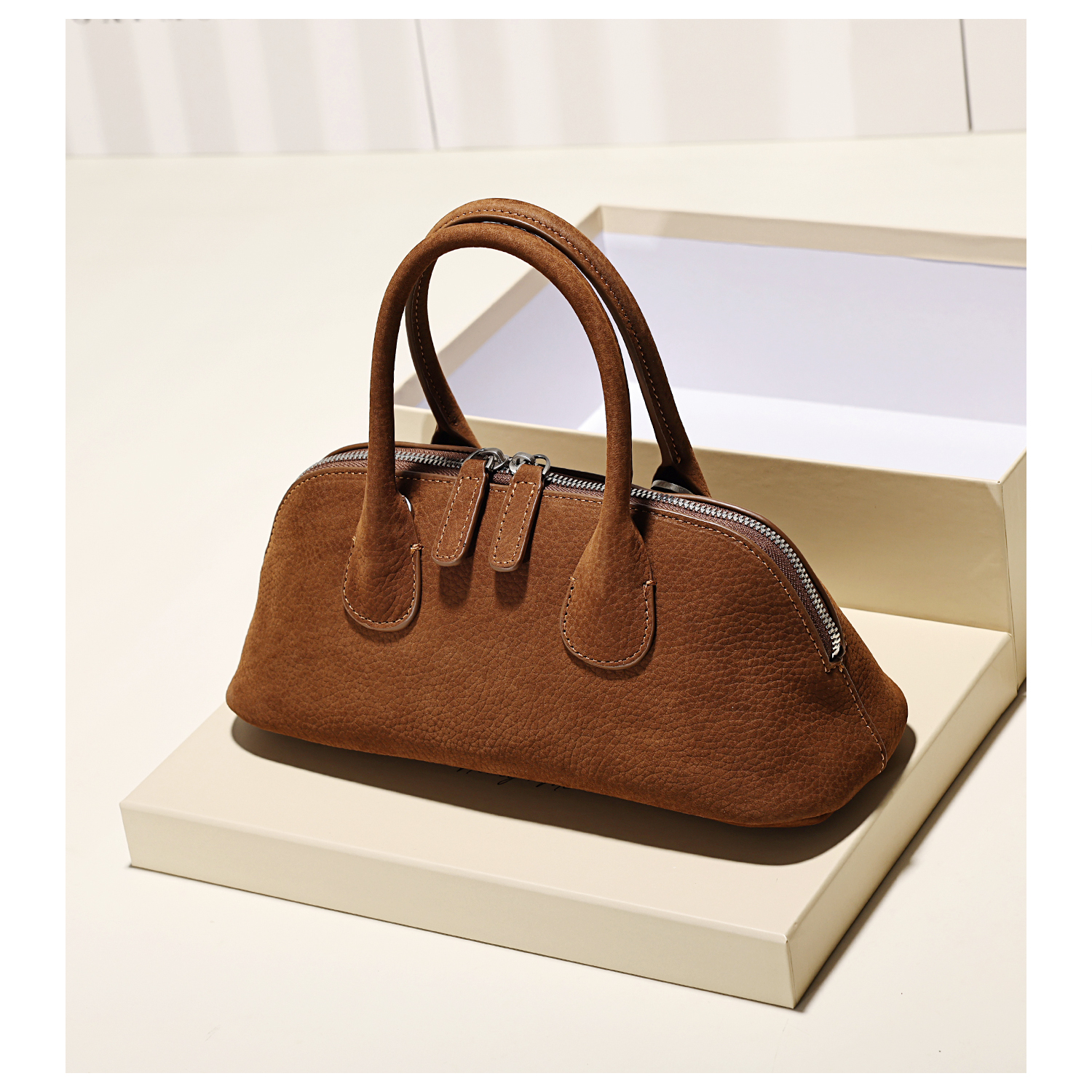 小众设计复古头层牛皮枕头包女