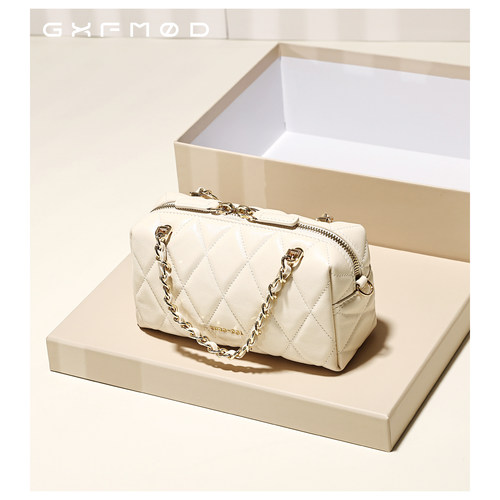 GXFMOD牛皮链条菱格小方包