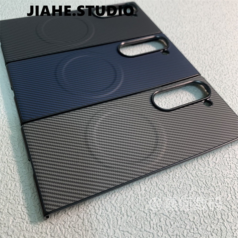 仿碳纤维凯夫拉纹贴皮适用三星Z Fold7 Z Fold6 z fold5 z fold4手机壳磁吸z Flip5硬壳zflip7商务w26轻奢w25