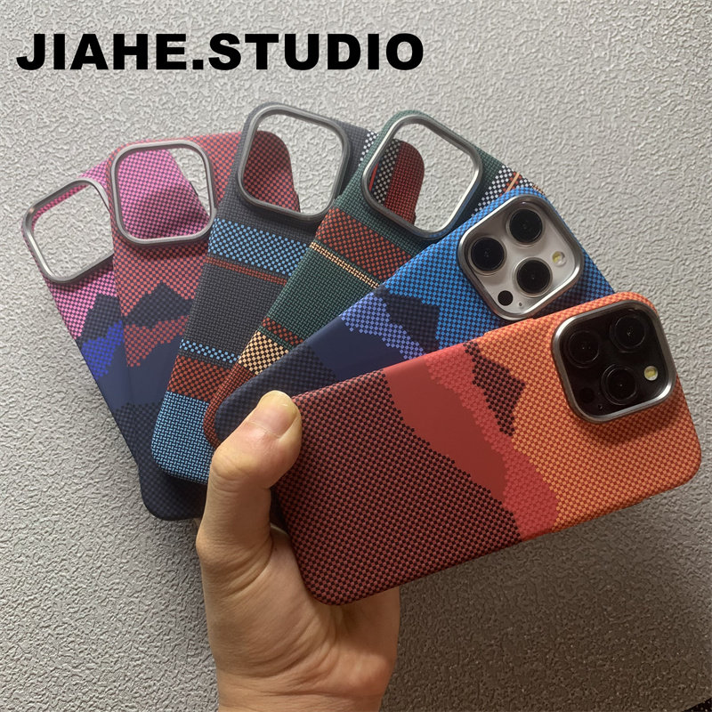 山峰格子磁吸适用iPhone15promax手机壳碳纤维纹苹果12proMax 13proMax 14proMax硬壳夜光浮雕保护壳凯夫拉纹