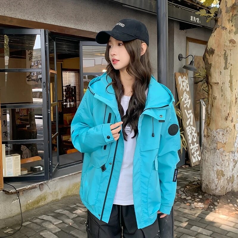 鸭鸭2026春户外冲锋衣百搭登山服