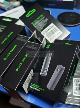 黑鲨屏幕清洁套装抑菌版去污渍双重保护强效循环使用便携小巧正品