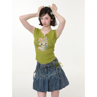 显瘦上衣小v领短袖 ziziFei 绿色兔子印花修身 夏季 t恤女 春野兔