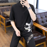黑色