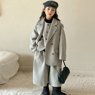 女童双面呢套装2026新款儿童秋冬西装马甲大童慵懒风阔腿裤三件套