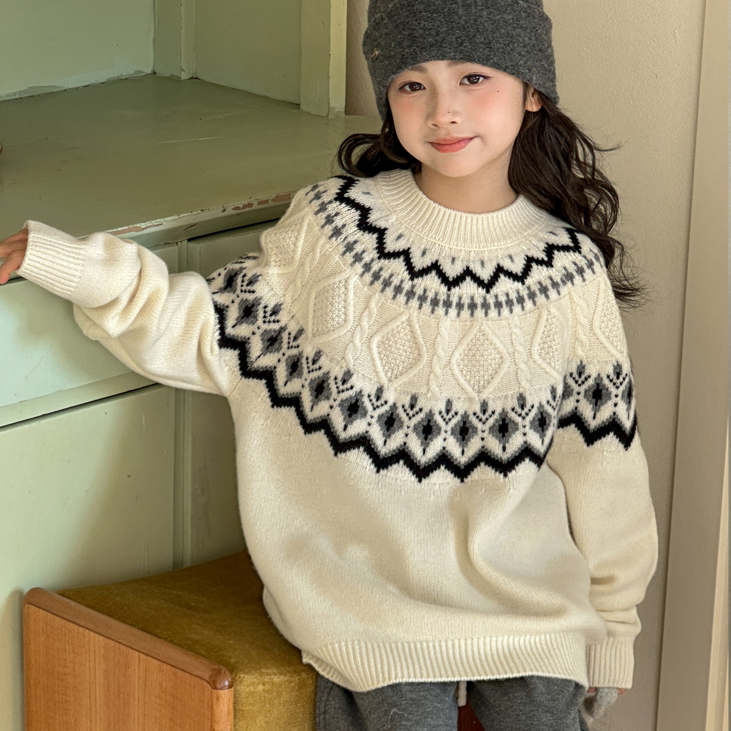 女童费尔岛毛衣秋冬装2025新款儿童保暖上衣女大童冬季加厚针织衫