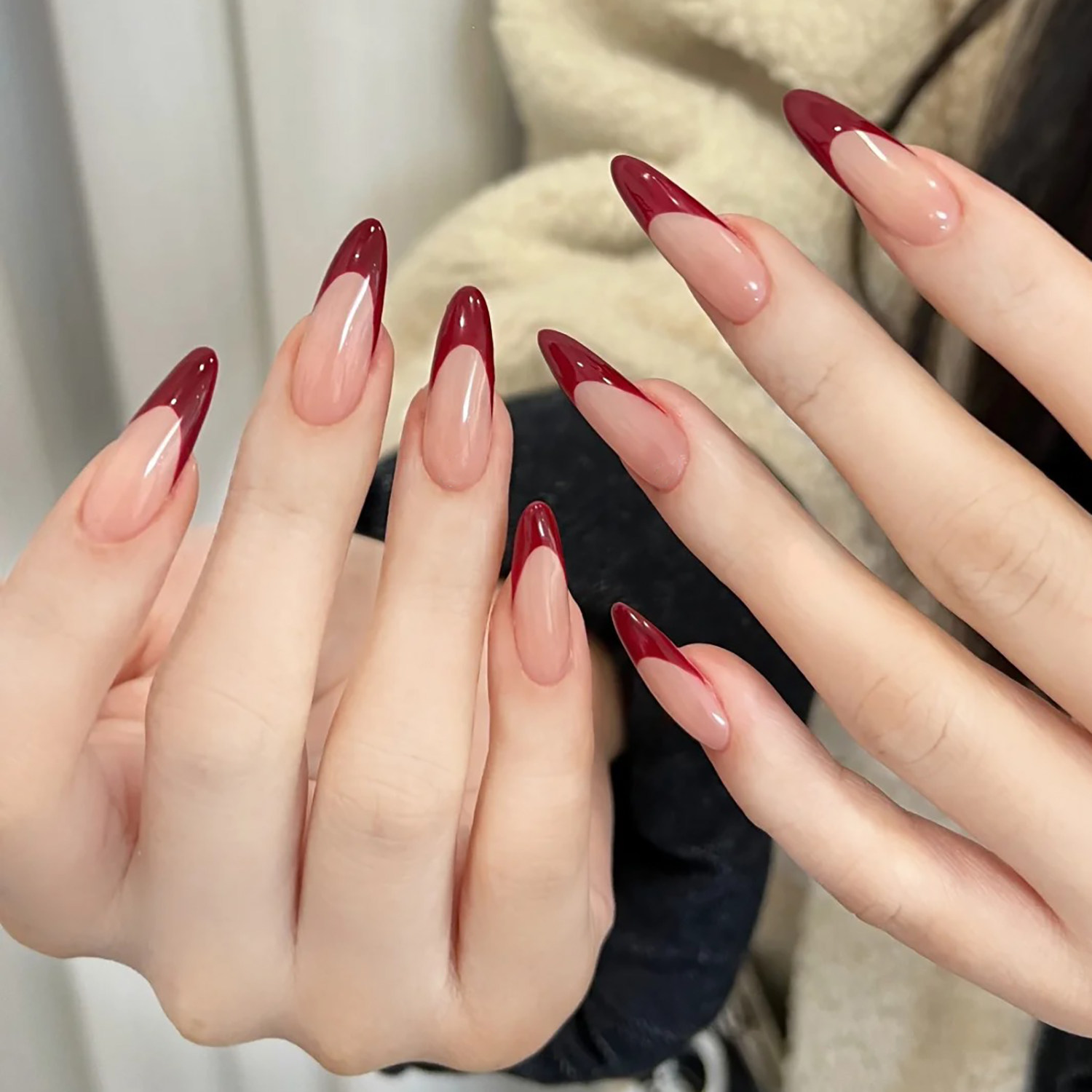 白女欧美中杏仁法式美女有质感显白的裸色穿戴美甲可拆卸贴片