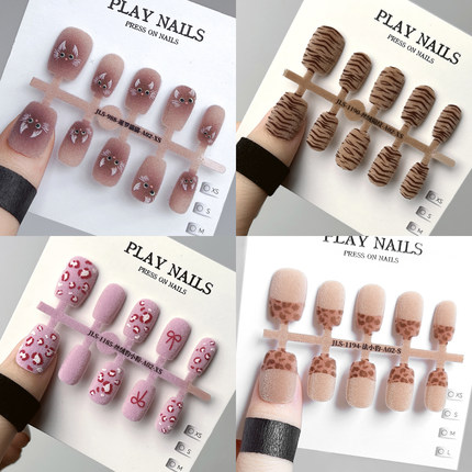 穿戴甲 新款多款秋冬可爱植绒打印 多颜色可拆卸高级成品美甲贴片