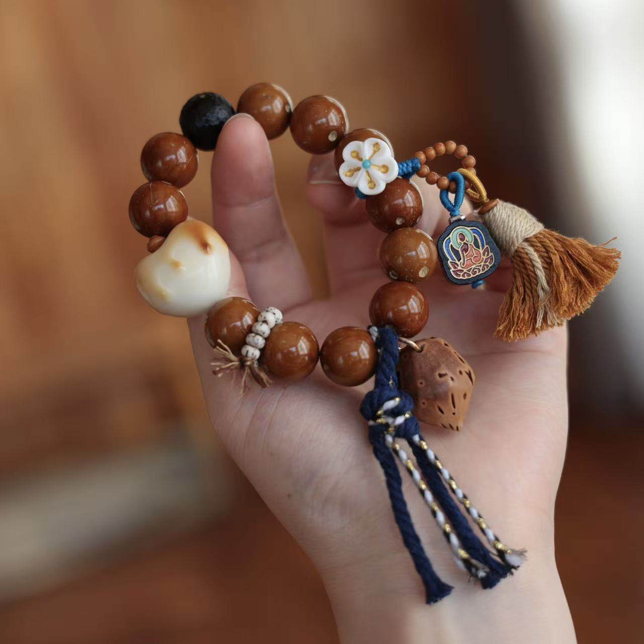 紫金鼠手链搭配象牙果融化爱心黑檀镶钉无相珠小花桃核无事牌黑檀