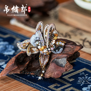 帛绣郎非遗粤绣玉兰花胸针纯手工刺绣英雄花高端时尚百搭配饰送礼