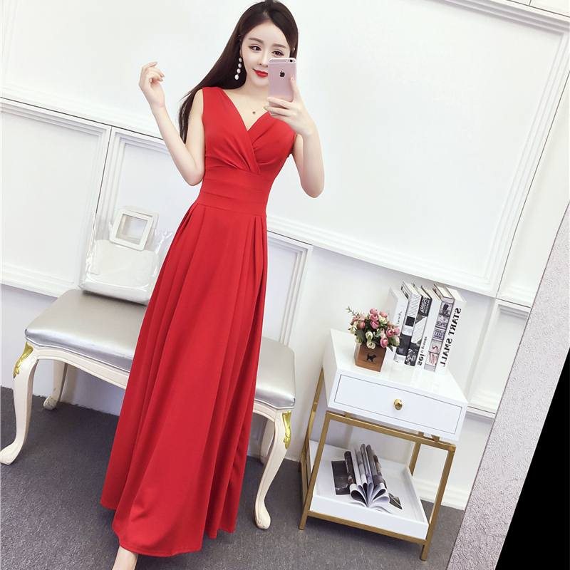 显瘦宴会主持人晚礼服