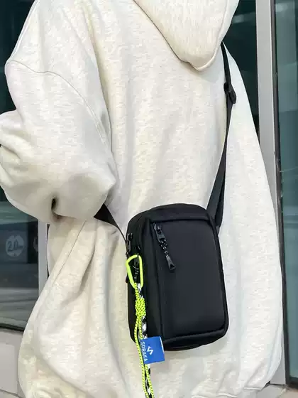 Shoulder bag men's bag tide small bag 2024 new fashion summer lightweight casual sports boys crossbody bag