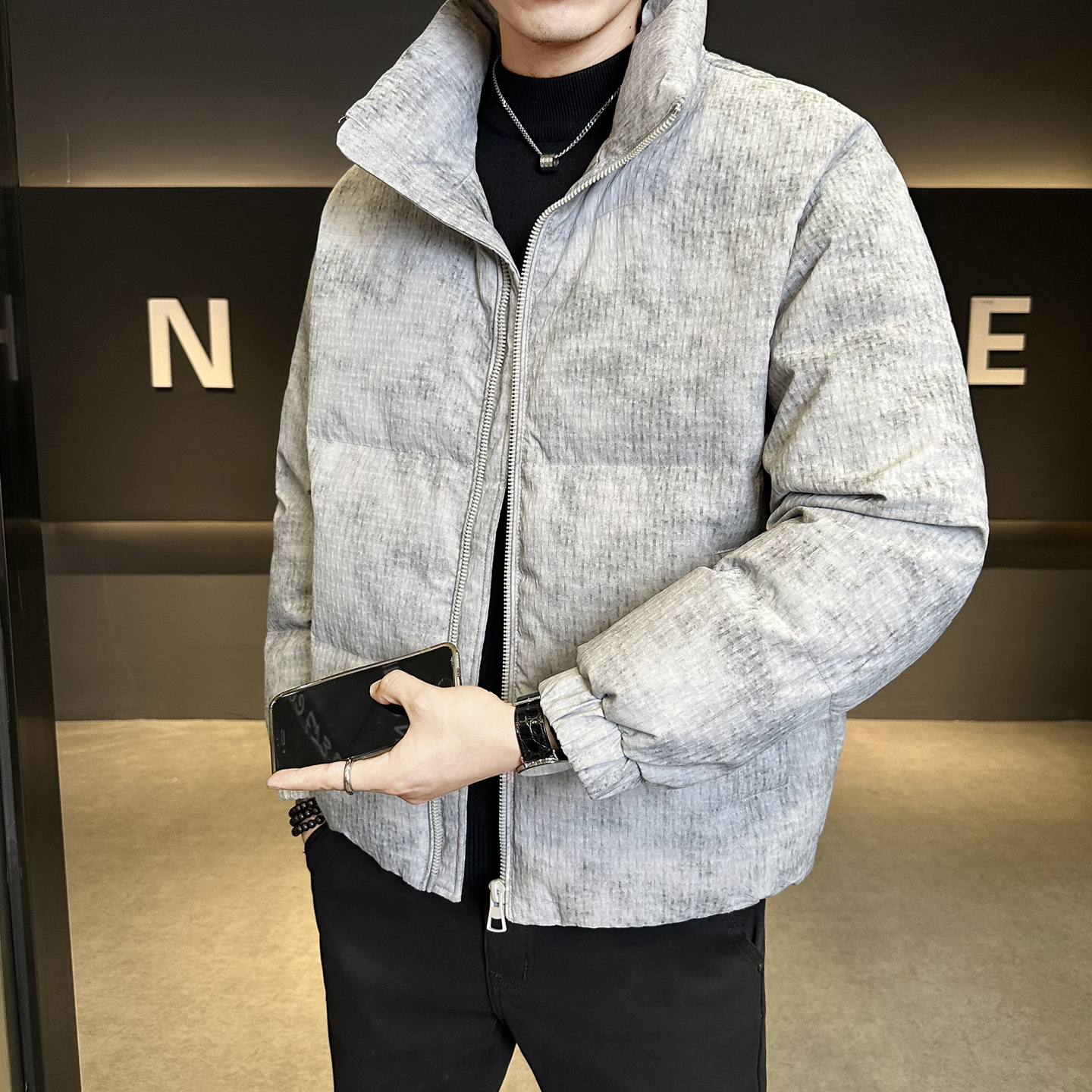 冬季店主风新款立领标羽绒服男 短款保暖羽绒外套Y12032-P230，男装羽绒服，电商A239