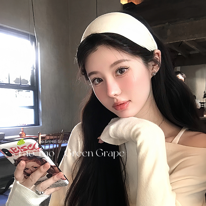 易梦玲同款高级感白色针织宽边发箍女2025新款秋冬气质运动头箍饰