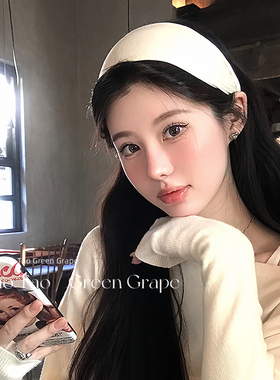 易梦玲同款高级感白色针织宽边发箍女2025新款秋冬气质运动头箍饰