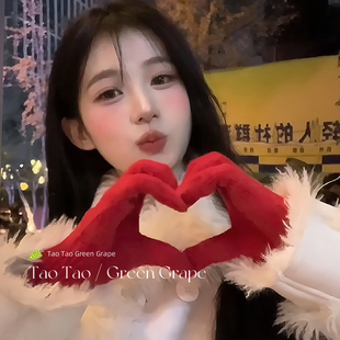 圣诞节新年红色可爱小熊针织毛线手套女秋冬季保暖分指可触屏骑行