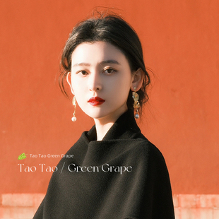 新中式国风金色扇子珍珠耳环女2025新款复古马面裙配饰长流苏耳饰