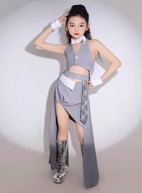 女童灰色拖尾演出走秀T台比赛