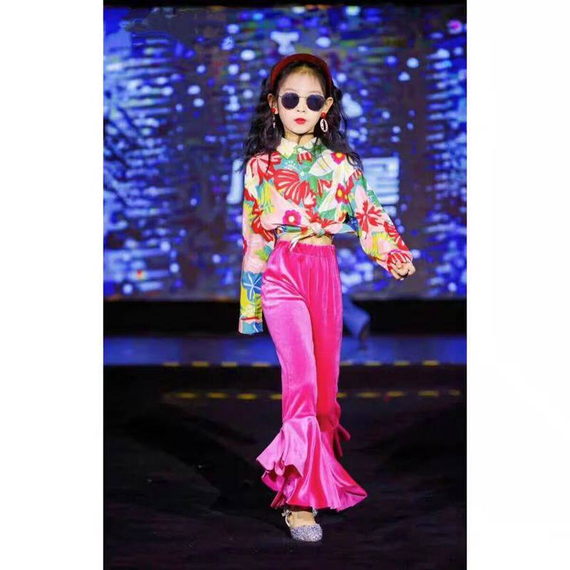 女童复古港风喇叭裤走秀8090年代怀旧主题拍摄演出服幼儿园花衬衫
