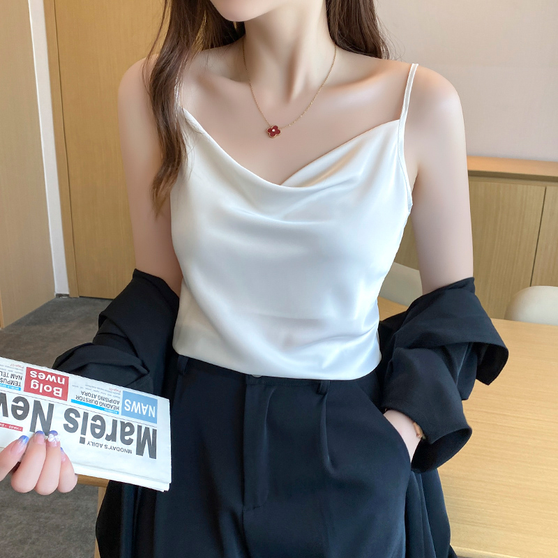真丝小吊带背心女秋冬内搭白色v领打底衫短款黑色无袖上衣夏外穿